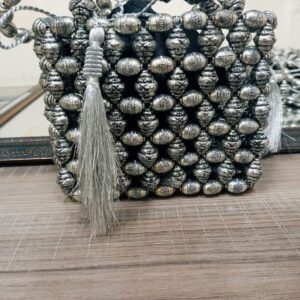 Elegant Beaded Bags – Timeless Beauty